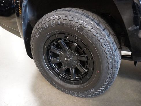 Used 2019 Toyota 4Runner SR5 Premium AWD/4WD image 6