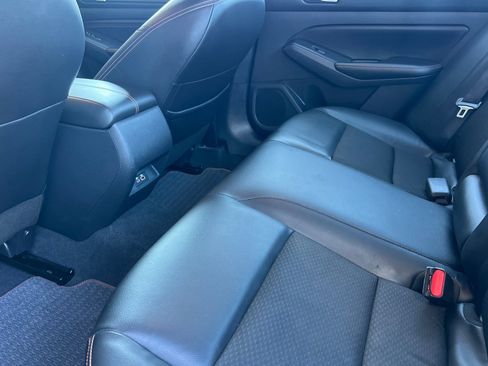 Used 2022 Nissan Altima 2.5 SR image 12