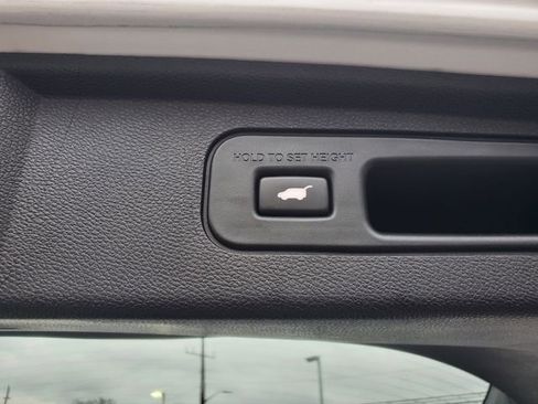 Used 2024 Honda Odyssey Elite image 8