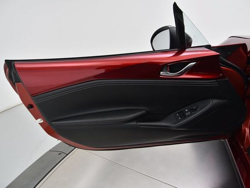 New 2026 MAZDA MX-5 Miata Club RWD image 36