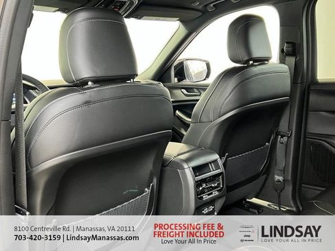 New 2025 Jeep Grand Cherokee Altitude AWD/4WD image 22