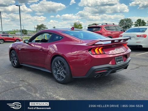 New 2026 Ford Mustang GT Premium w/ GT Performance Package RWD image 7