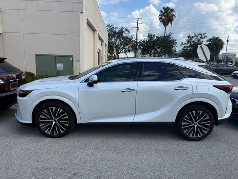 Certified 2024 Lexus RX 350 Premium Plus w/ Convenience Package FWD image 3