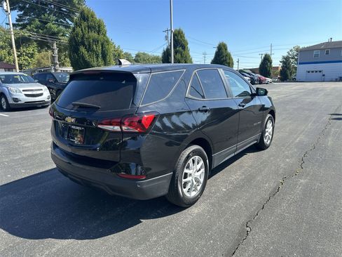 Certified 2024 Chevrolet Equinox LS w/ LS Convenience Package image 8