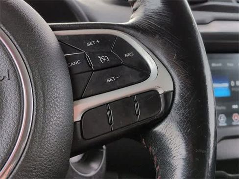 Used 2019 Jeep Renegade Trailhawk w/ LED Lighting Group image 25