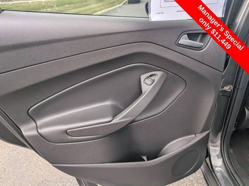 Used 2018 Ford Escape SEL image 10