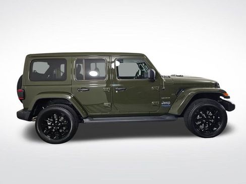 Used 2021 Jeep Wrangler Unlimited Sahara w/ Safety Group image 4