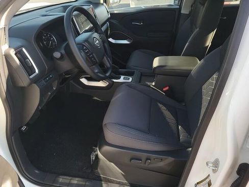 New 2026 Nissan Frontier SV w/ Tow Package image 8