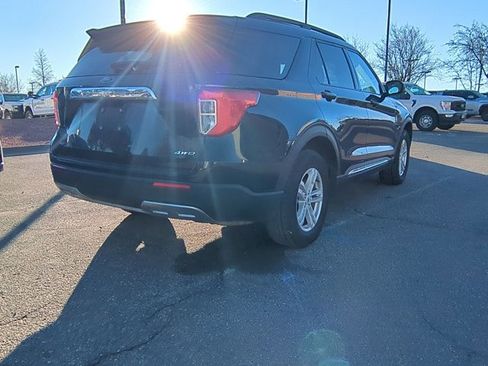 Used 2024 Ford Explorer XLT w/ Equipment Group 202A image 5