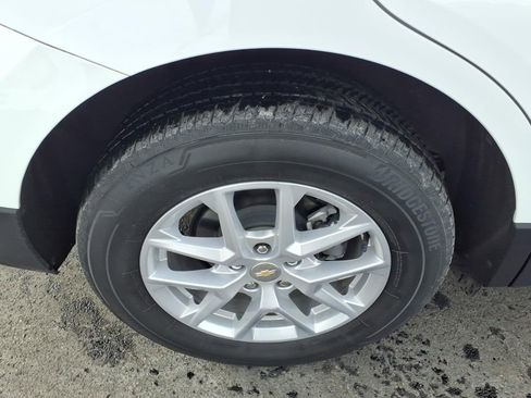 Used 2023 Chevrolet Equinox LT AWD/4WD image 26