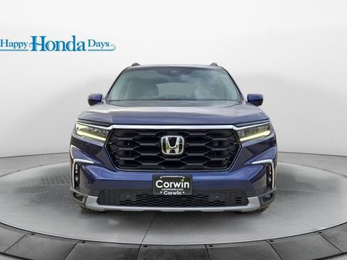 New 2025 Honda Pilot Touring image 5