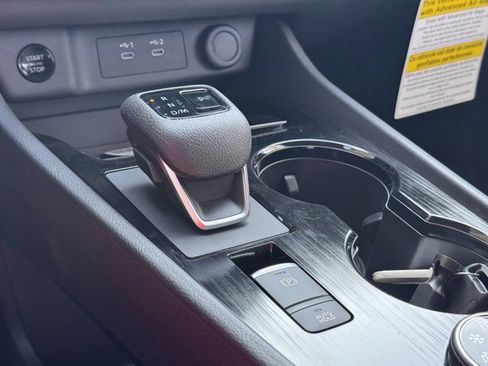 New 2025 Nissan Rogue SV image 32