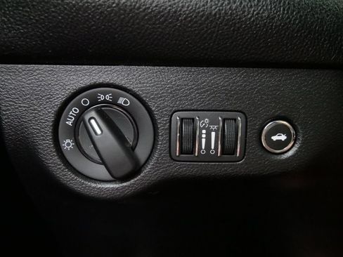Used 2019 Dodge Challenger SRT Hellcat Redeye RWD image 22
