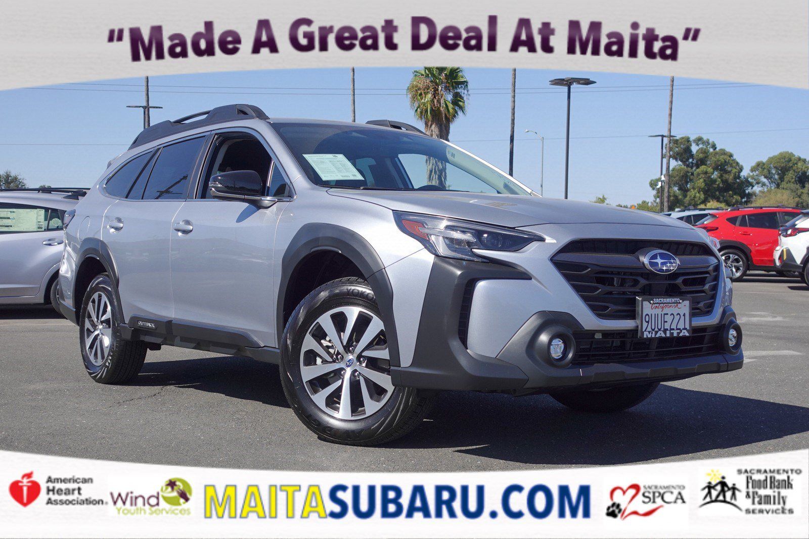 Certified 2025 Subaru Outback Premium AWD/4WD image 1