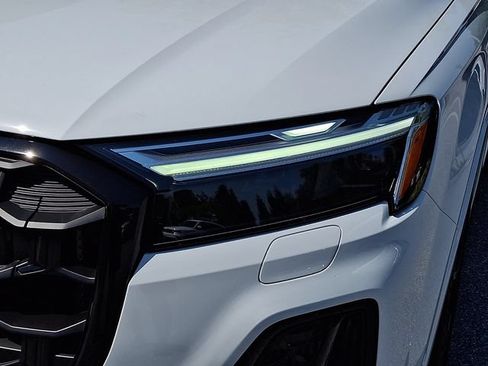 Certified 2026 Audi SQ7 Premium Plus AWD/4WD image 9