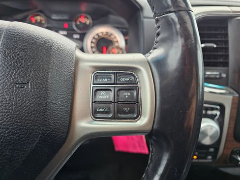 Used 2018 RAM 1500 Laramie AWD/4WD image 25