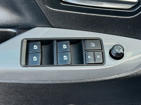 Used 2020 Toyota Sienna SE w/ SE Preferred Package image 12