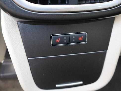 Used 2019 Lincoln Nautilus Reserve AWD/4WD image 22