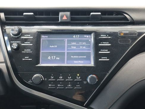 Used 2019 Toyota Camry LE FWD image 30