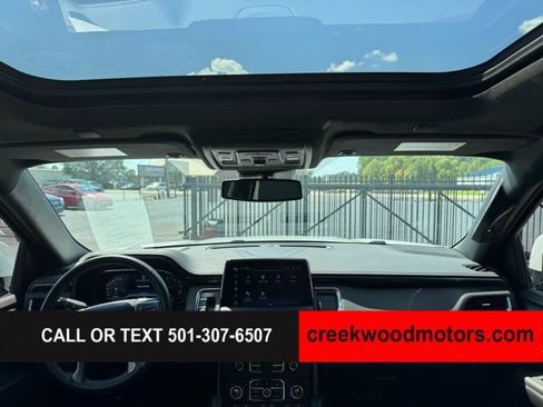 Used 2024 Chevrolet Suburban RST w/ Luxury Package AWD/4WD image 14
