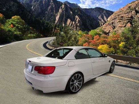 Used 2012 BMW M3 Convertible RWD image 6