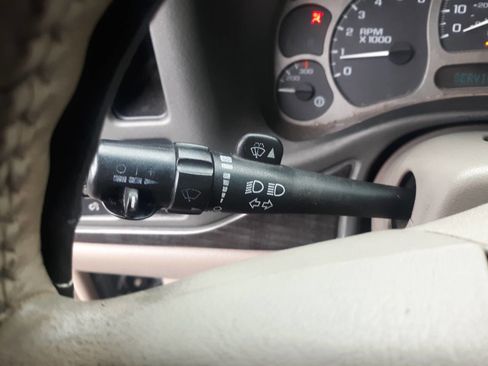 Used 2006 GMC Yukon Denali image 18