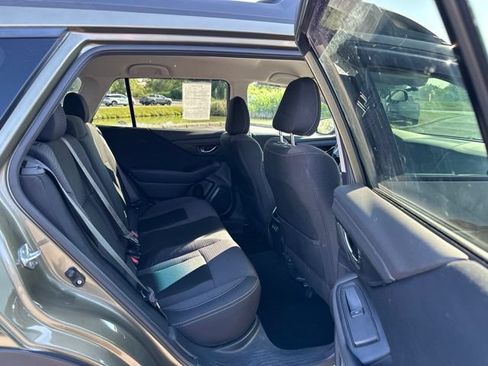 Used 2022 Subaru Outback Premium AWD/4WD image 23