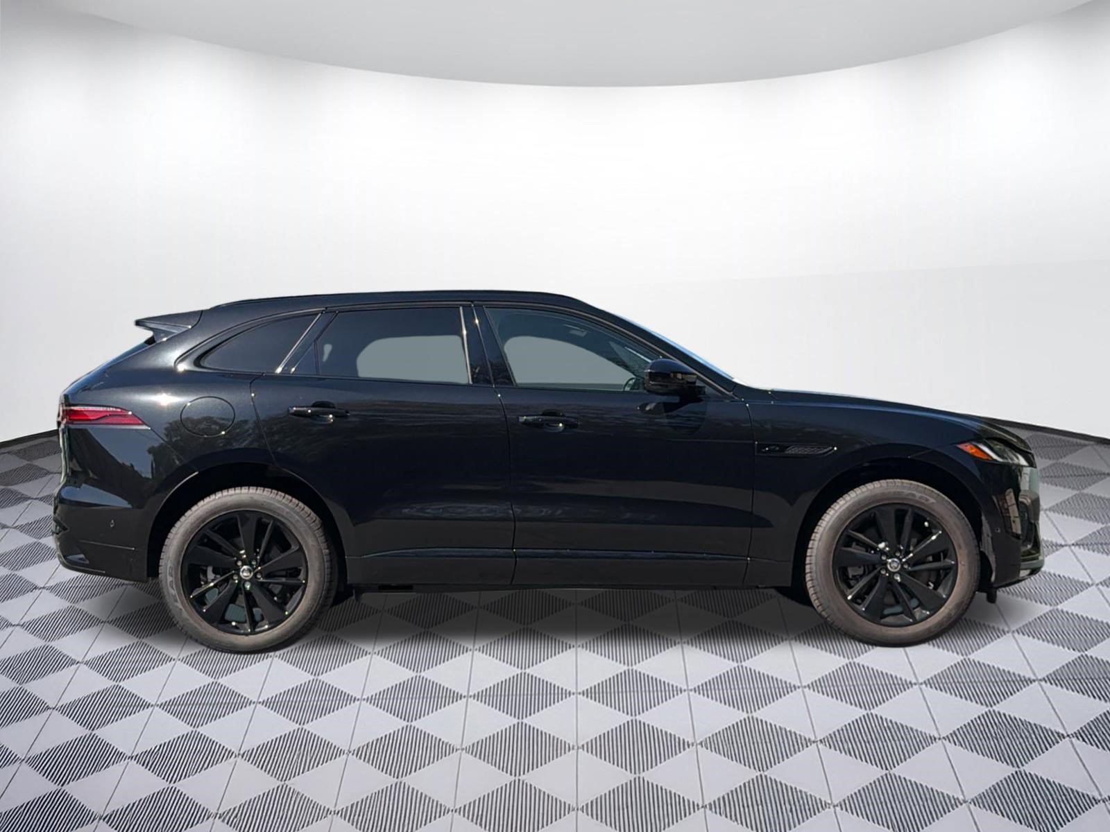 New 2026 Jaguar F-PACE R-Dynamic S AWD/4WD image 8