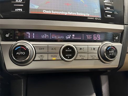 Used 2015 Subaru Outback 3.6R Limited image 23