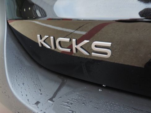 New 2026 Nissan Kicks SV image 12