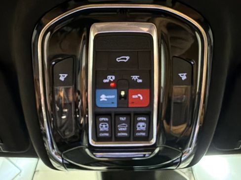 Used 2024 Jeep Grand Cherokee Summit AWD/4WD image 24