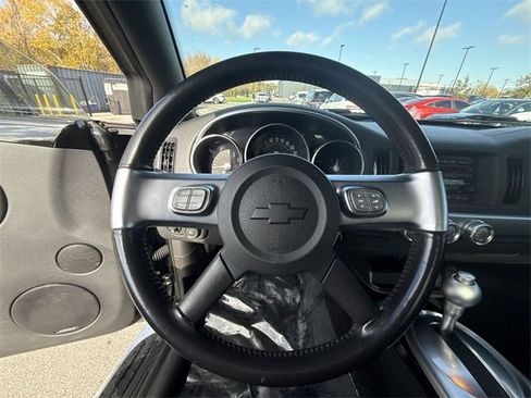 Used 2004 Chevrolet SSR w/ Preferred Equipment Group image 14