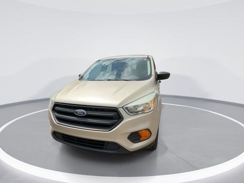 Used 2017 Ford Escape S FWD image 4