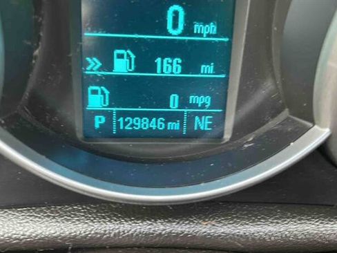 Used 2016 Chevrolet Cruze LT FWD image 18