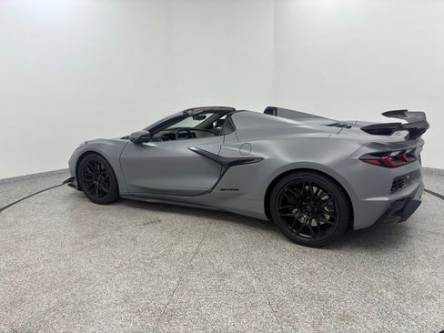 Used 2024 Chevrolet Corvette Z06 w/ Stealth Interior Trim Package image 6