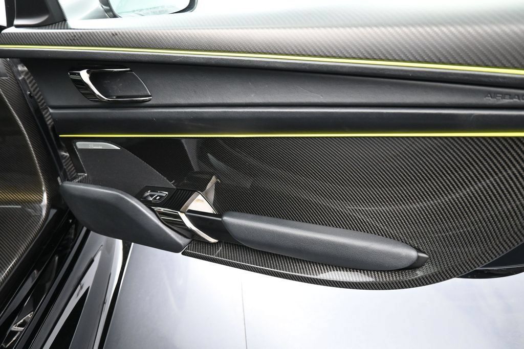Used 2015 Porsche 918 Spyder AWD/4WD image 26