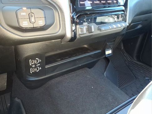 New 2026 RAM 2500 Tradesman AWD/4WD image 24