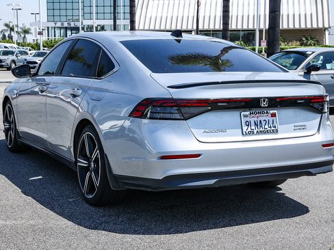 Used 2024 Honda Accord Sport image 4