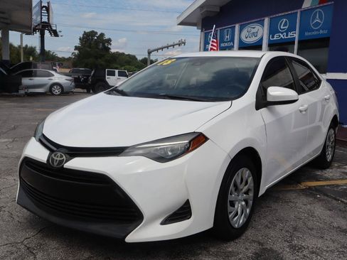 Used 2018 Toyota Corolla LE FWD image 8