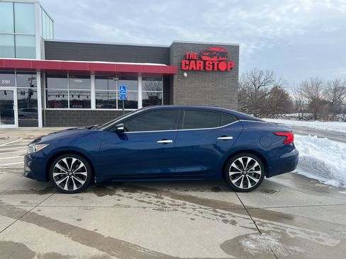 Used 2017 Nissan Maxima SR image 1