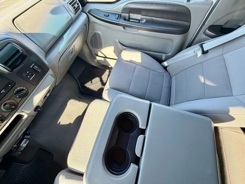 Used 2005 Ford F250 XLT image 16