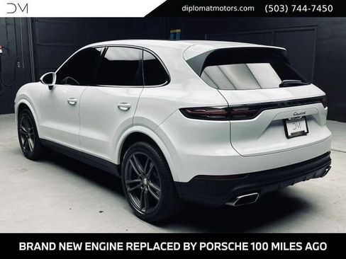 Used 2020 Porsche Cayenne AWD/4WD image 5