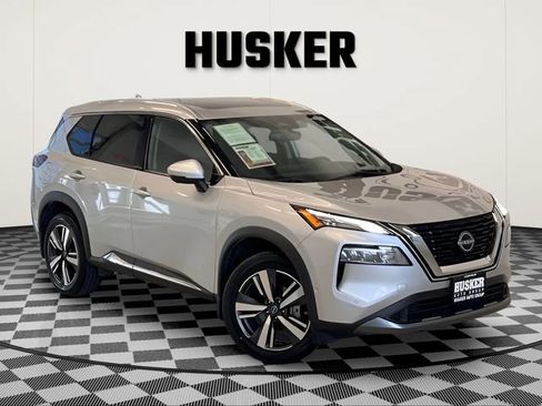 Used 2023 Nissan Rogue SL w/ SL Premium Package image 1