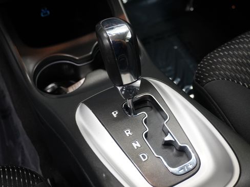 Used 2018 Dodge Journey SE w/ Popular Equipment Group FWD image 19