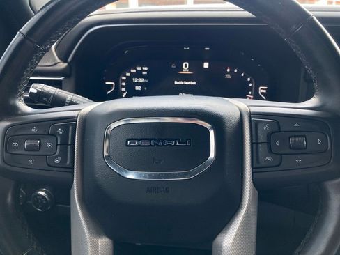Used 2023 GMC Yukon Denali RWD image 21