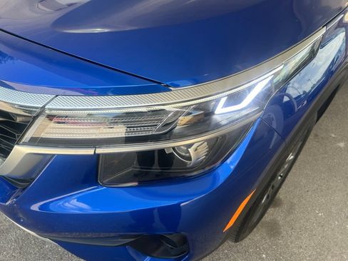 Certified 2023 Kia Seltos S w/ Navigation Package AWD/4WD image 28