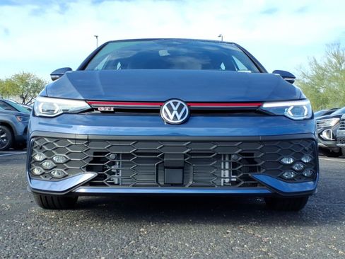 New 2026 Volkswagen GTI SE image 2