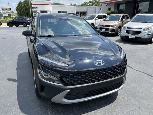 Used 2023 Hyundai Kona SEL w/ Cargo Package AWD/4WD image 3