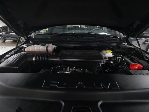 Used 2025 RAM 1500 Big Horn AWD/4WD image 3