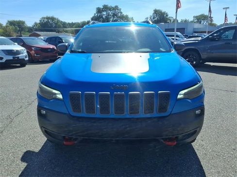 Used 2019 Jeep Cherokee Trailhawk w/ Cold Weather Group image 2